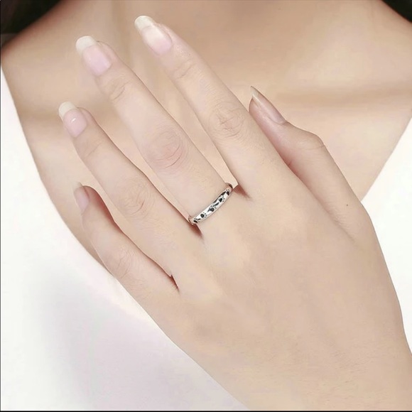 🐾 New 925 Silver Dog Paw 🐾 Black Carved Ring 🐾 - Picture 2 of 5